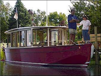 BOAT68.jpg (23478 bytes)